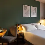 Michel Hotel