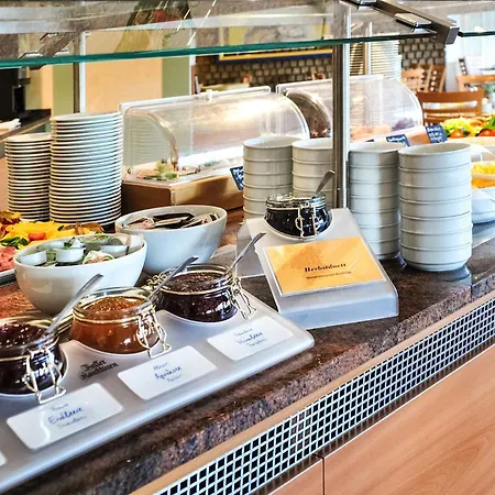 Achat 3* 브라운슈바이크